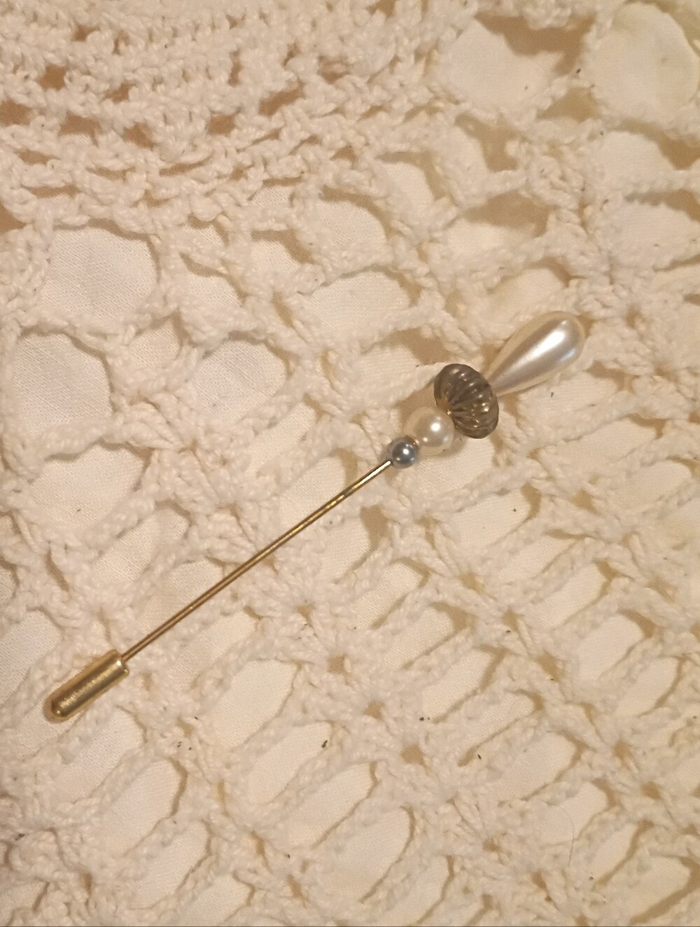 Gold Stick Pin with Pearl and Drop Accent